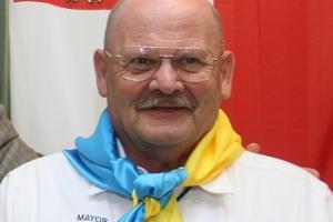 Burmistrz Horst Pallaske (1944 - 2013). Bandera 2010 rok. 