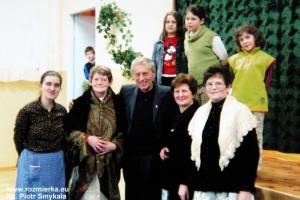 Jan Goczoł (w srodku) na spotkaniu w Rozmierzy w 2005 r. 